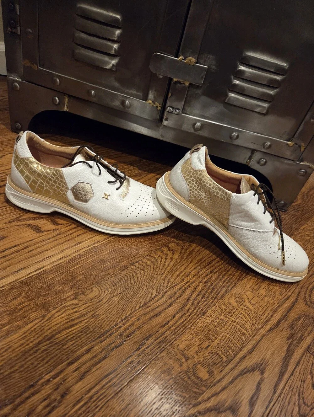 BOXTO Inspiration Fantasy Spikeless Golf Shoes For Women Sz 8.5